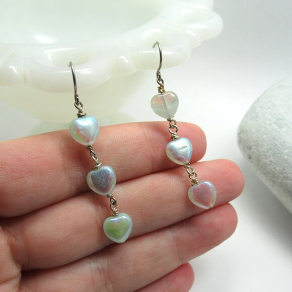 UG heart earrings - Picture 9 of 10